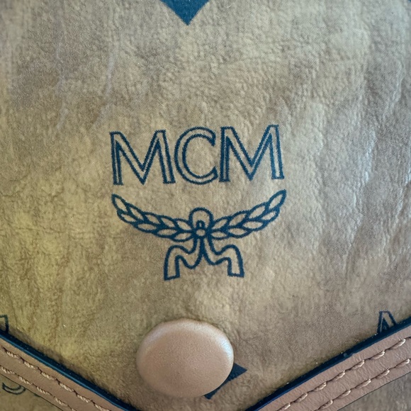 MCM XL Leni Shopper in Visetos Tote Bag, Purse. NWT Authentic $980 - Picture 4 of 16